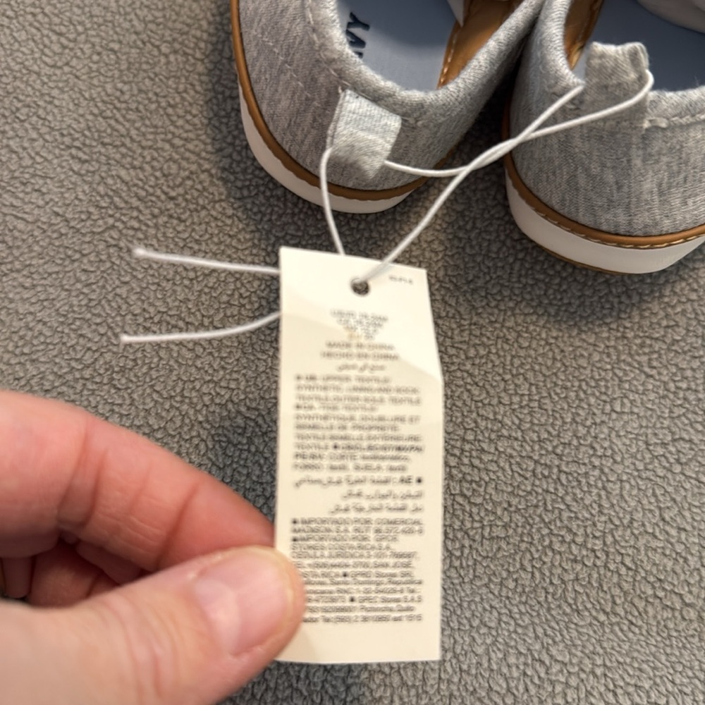 Lot of 5 girls shoes from Old Navy 18-24 months.  3 pair are new. - Picture 14 of 14